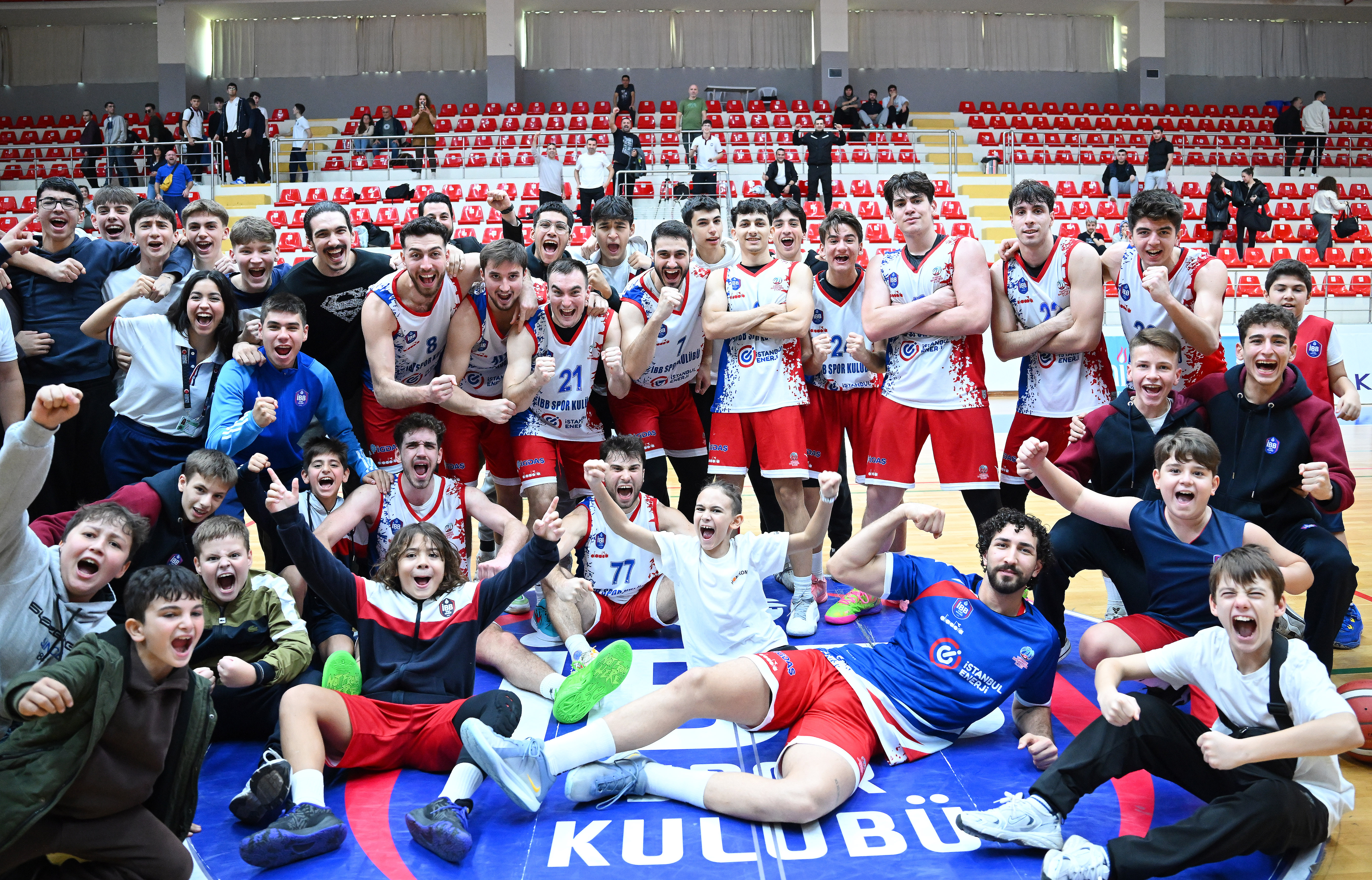 Basketbol | İBB Spor Kulübü - Kerasus Spor: 77-64
