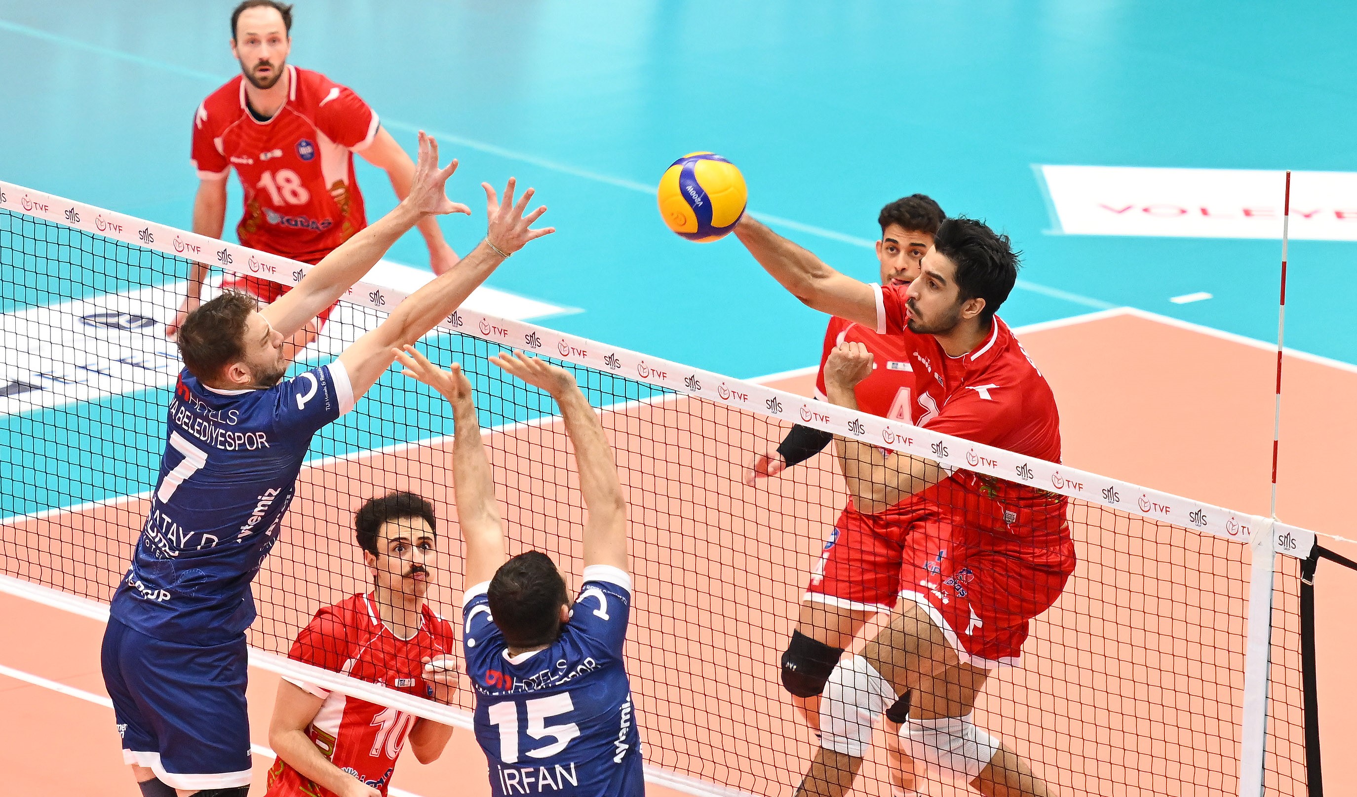 Efeler Ligi | İBB Spor Kulübü - On Hotels Alanya Bld.: 0-3
