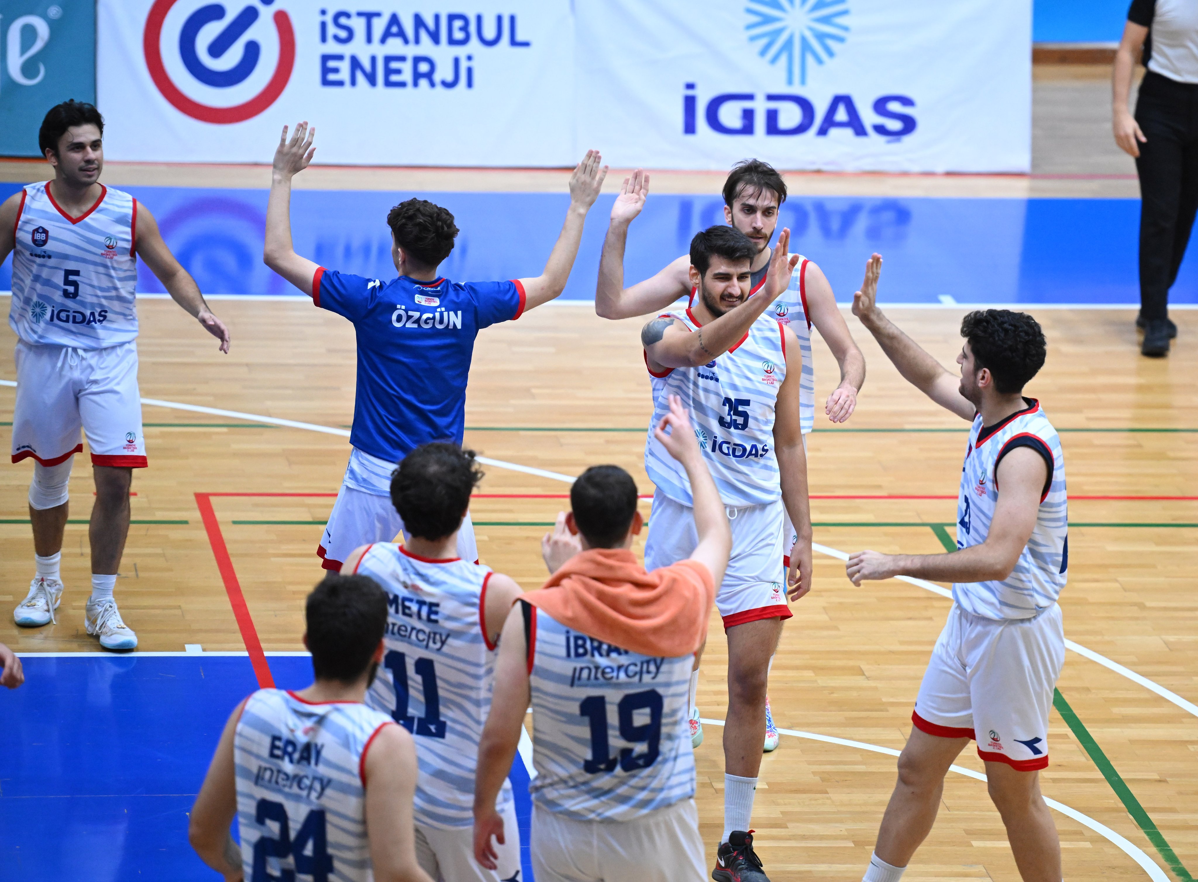 Basketbol | İBB Spor Kulübü - Konya Gelişim: 93-54