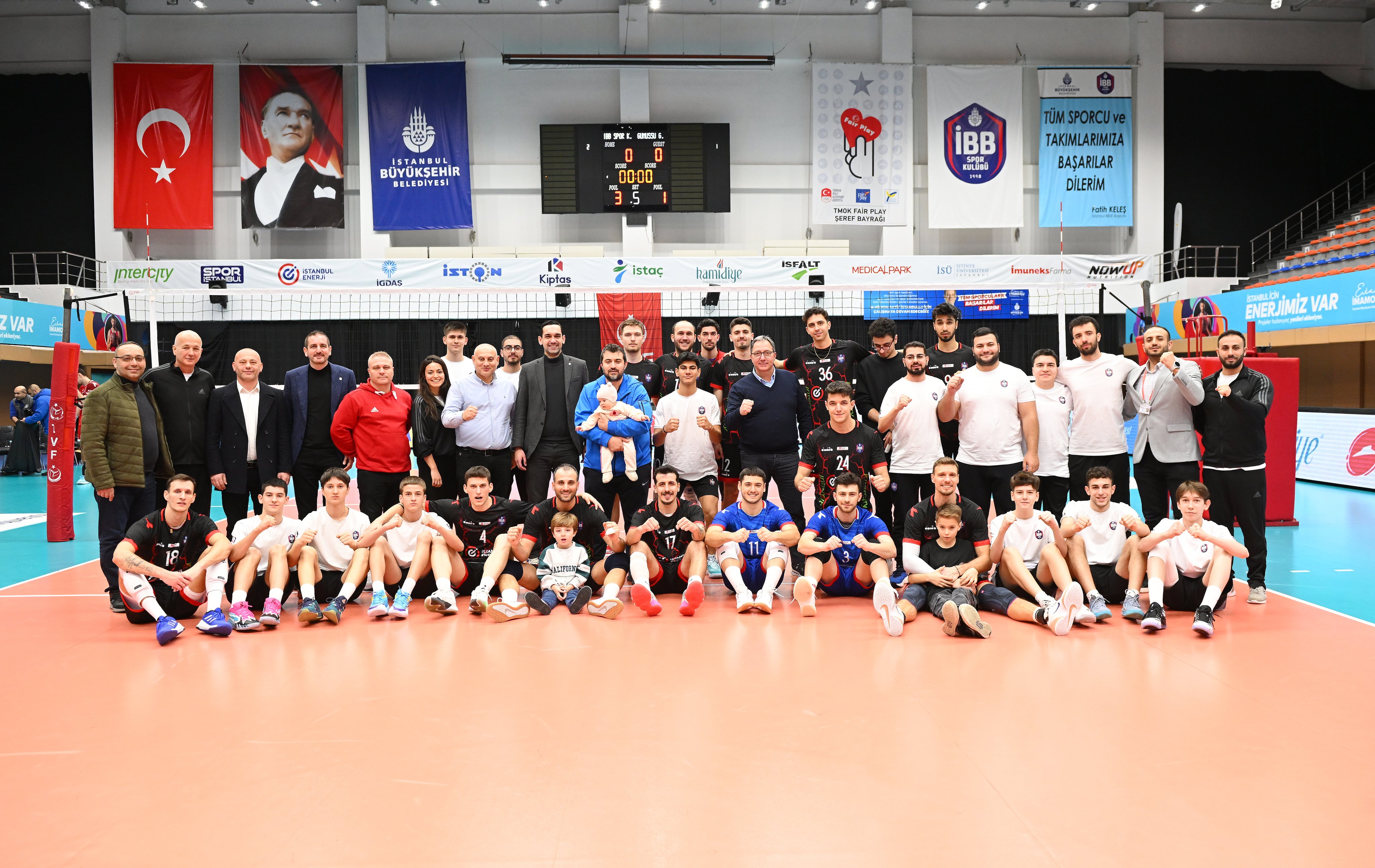 Erkek Voleybol Takımımız Gümüşsu Gümüşhane maçını 3-1 kazandı