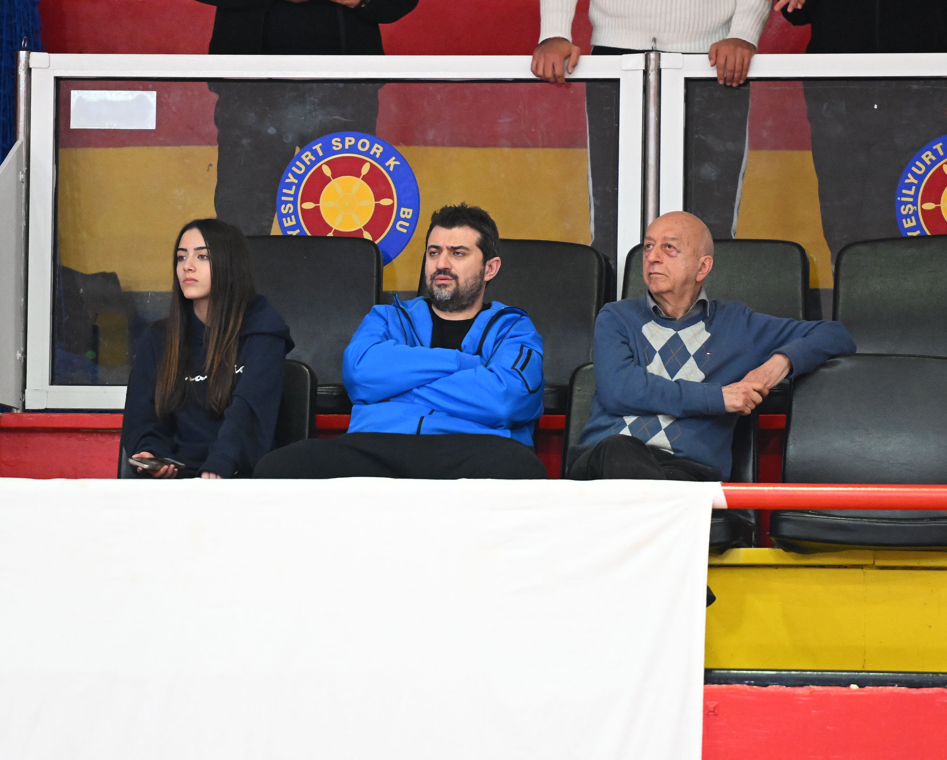 Kadın Voleybol Takımımız, Yeşilyurt'tan galibiyetle döndü: 3-0