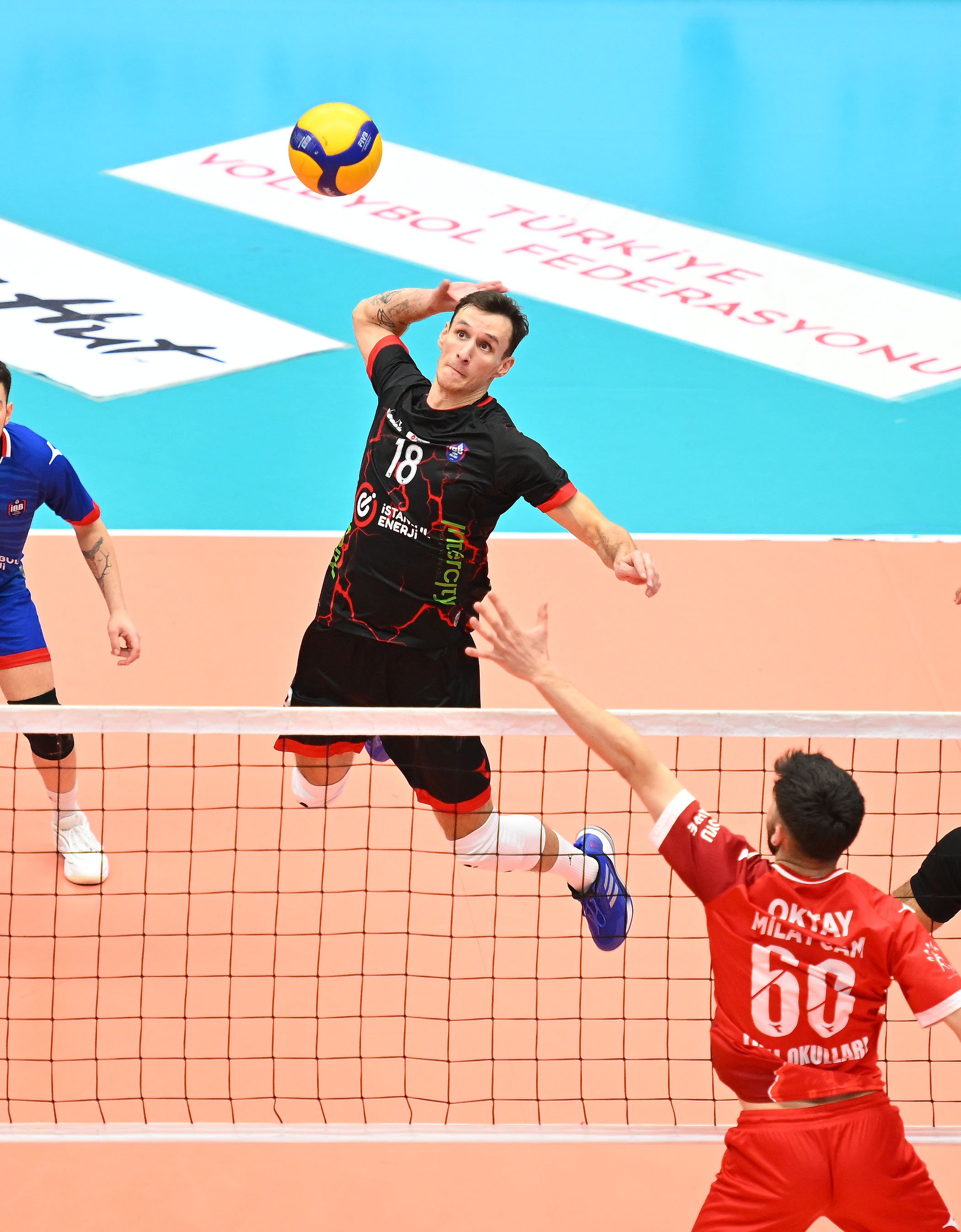 Erkek Voleybol Takımımız Gümüşsu Gümüşhane maçını 3-1 kazandı
