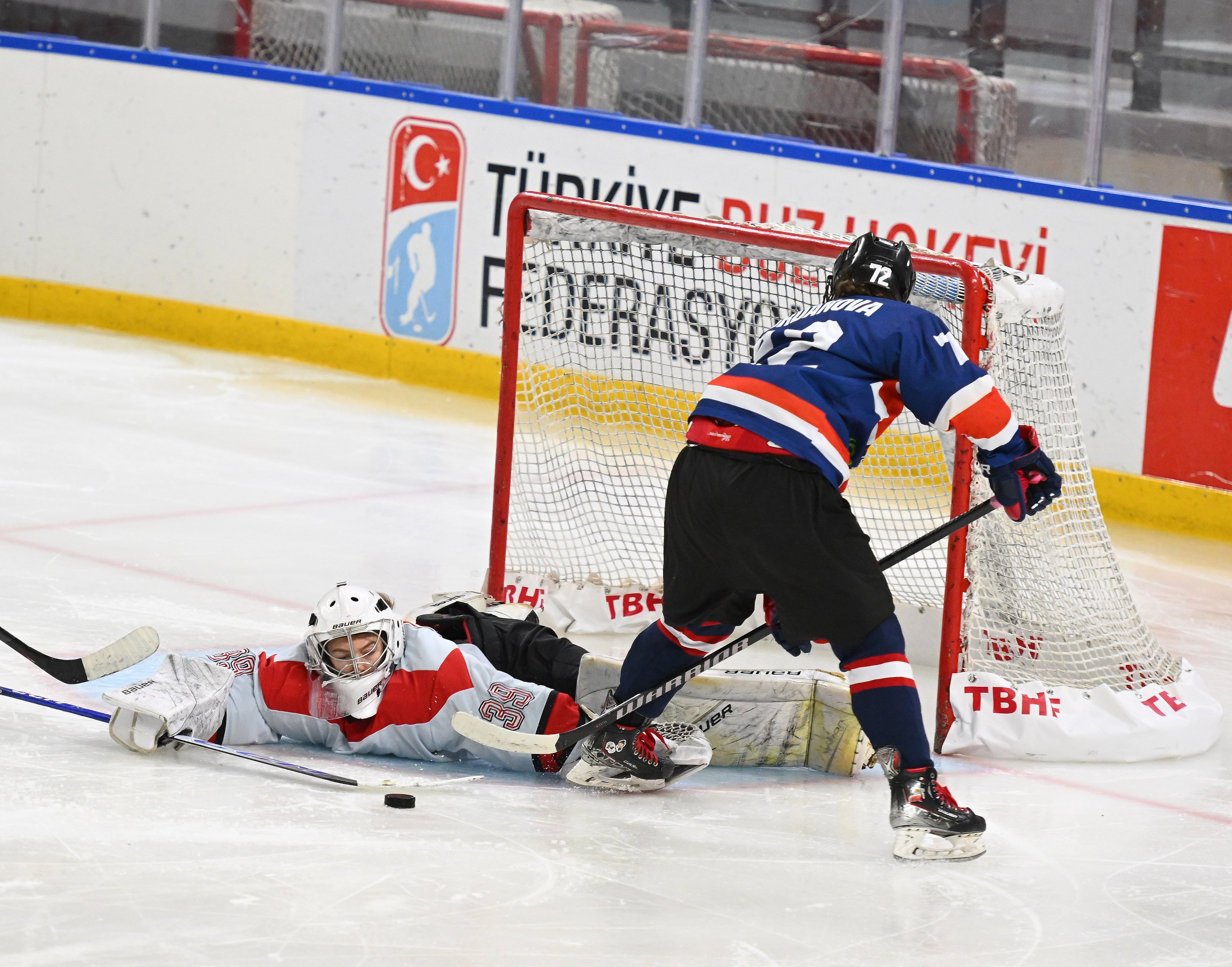 Kadın Buz Hokeyi | Zeytinburnu Bld.-  İBB Spor Kulübü: 2-11