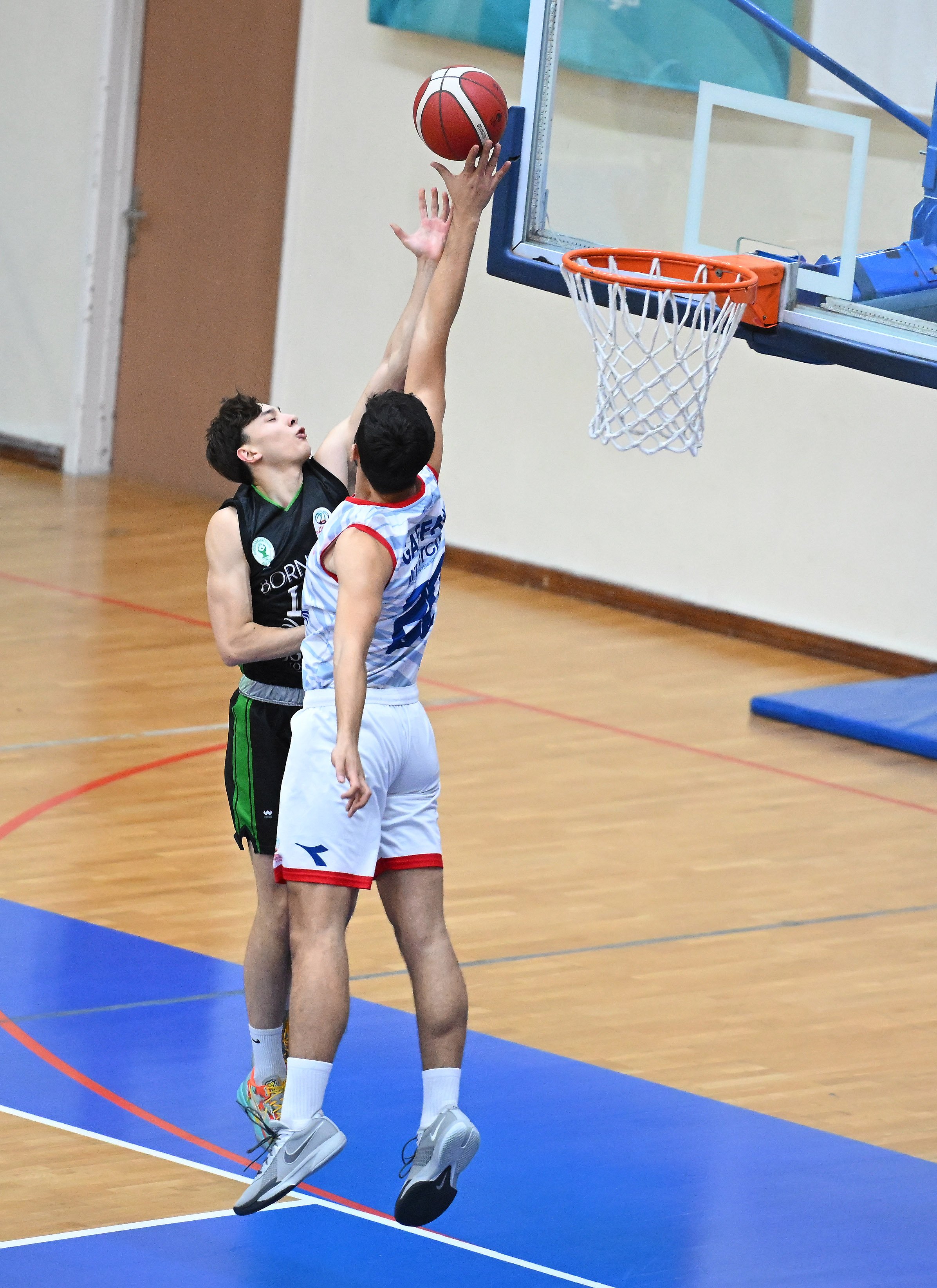 Basketbol | İBB Spor Kulübü - Bornova Belediyesi: 64-61!