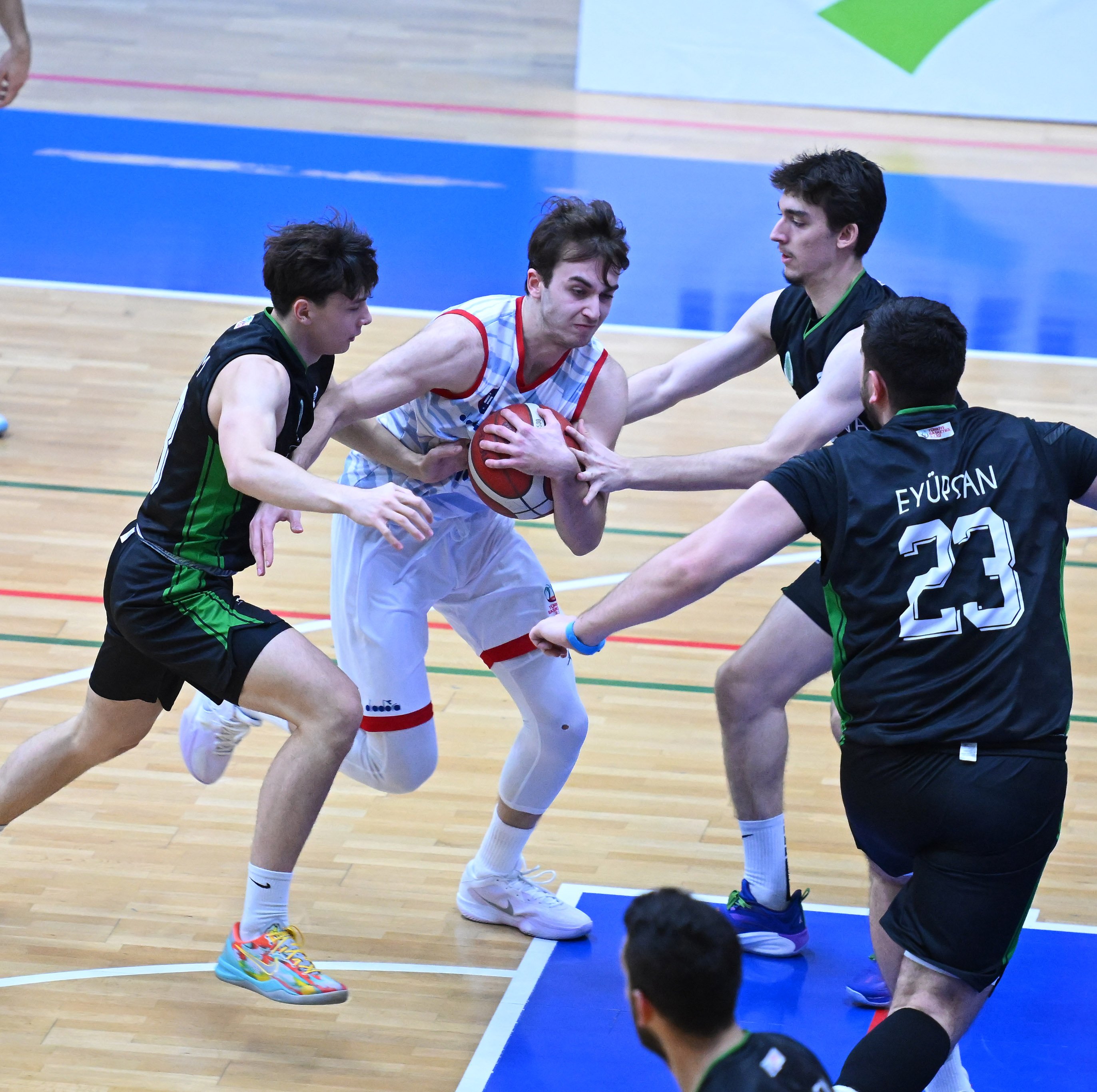 Basketbol | İBB Spor Kulübü - Bornova Belediyesi: 64-61!